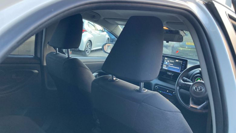 Toyota Yaris 1.5 Hybrid Design 5dr CVT Hybrid Hatchback